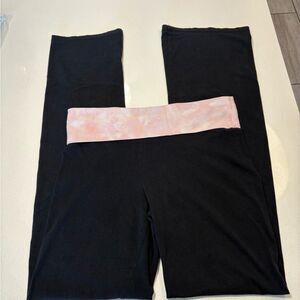 Victoria’s Secret flare foldover black leggings size M